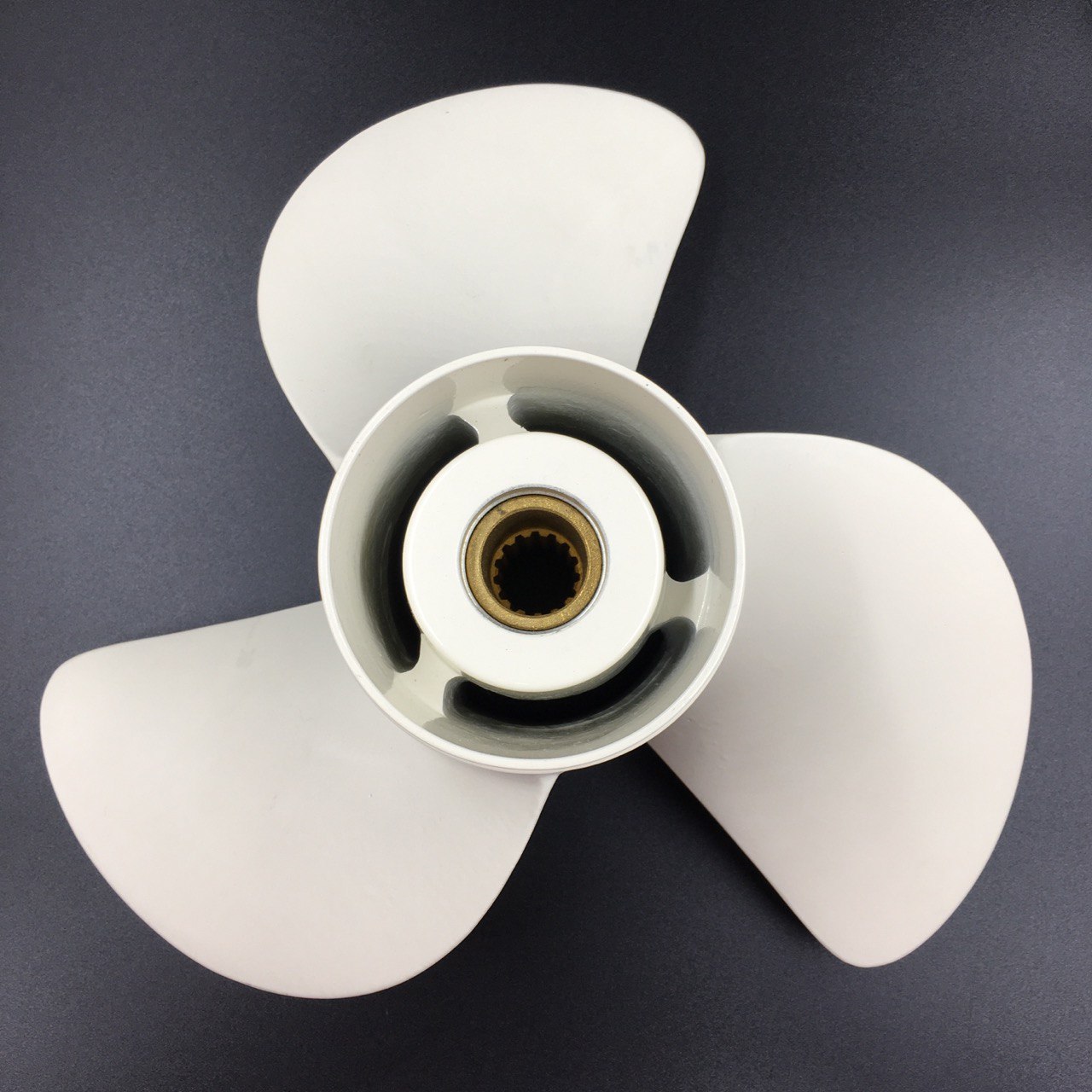 картинка Гребной винт Yamaha 60-140; F70-F130. (3х13-1/2x15) (BaekSan)