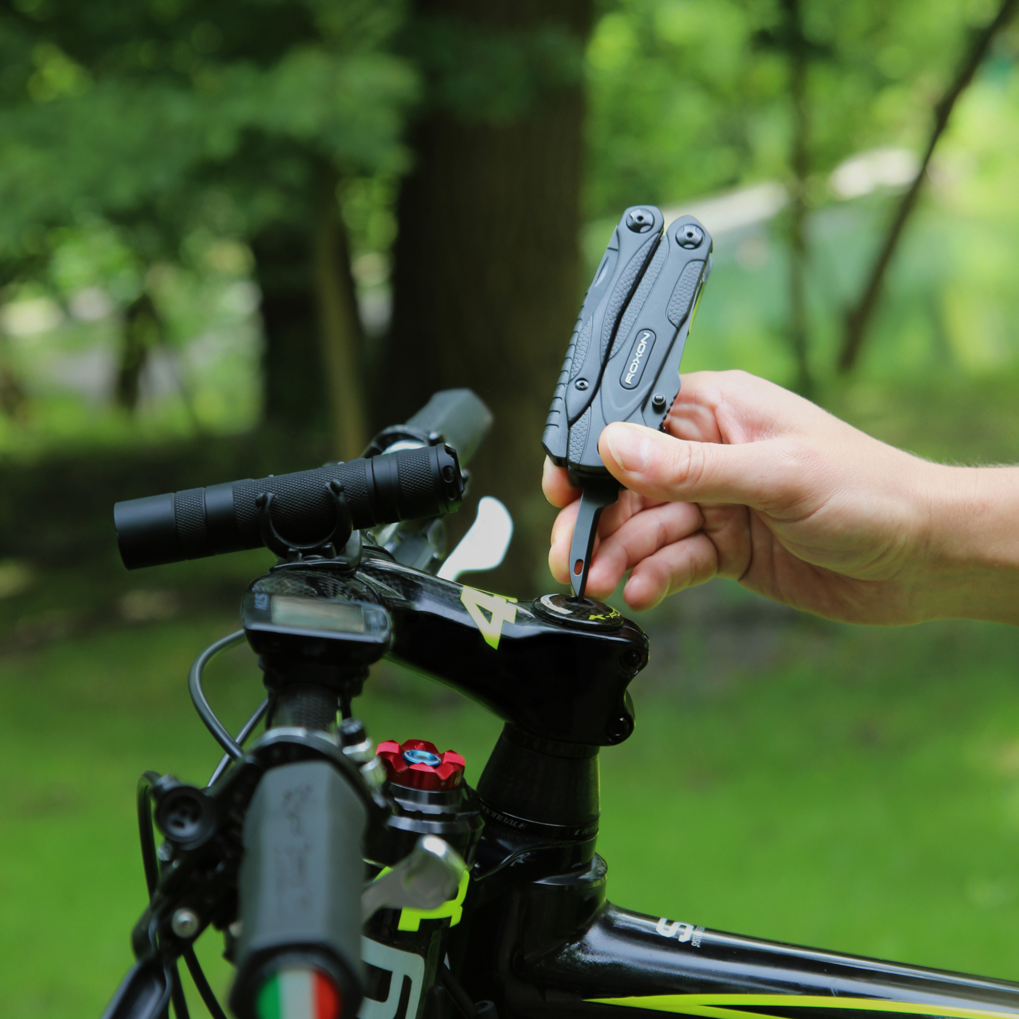 картинка Мультитул Roxon Spark CM1349