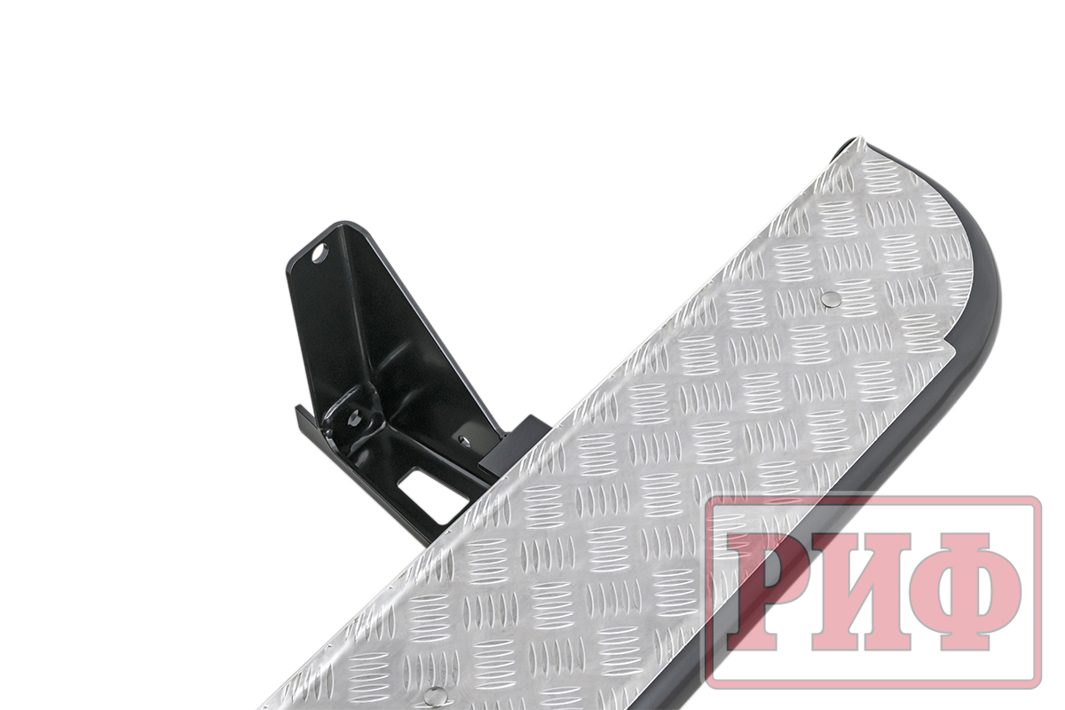 картинка Пороги РИФ силовые Toyota Land Cruiser 100 АКПП