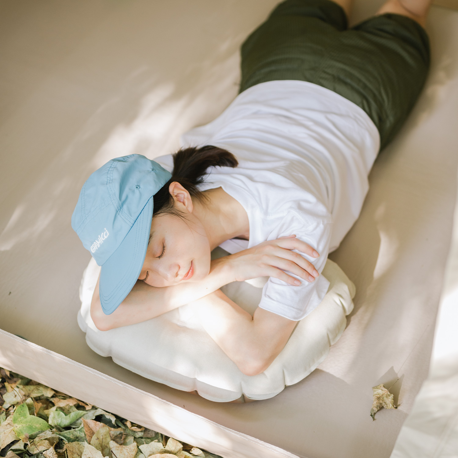 картинка Надувная подушка Naturehike CNH22ZT009 бежевый