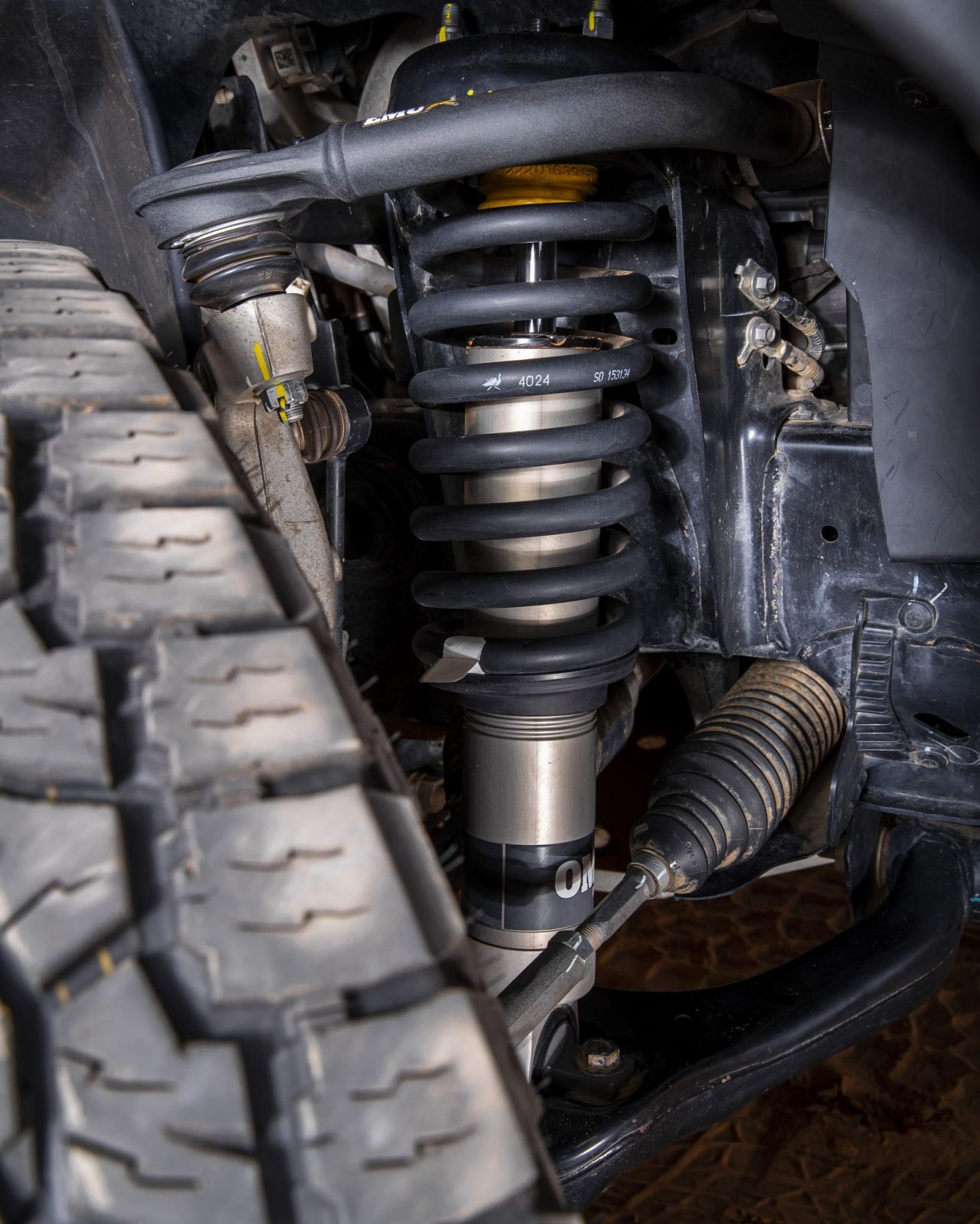 Передние верхние рычаги Toyota Hilux 2005-2015/ Hilux 2015-