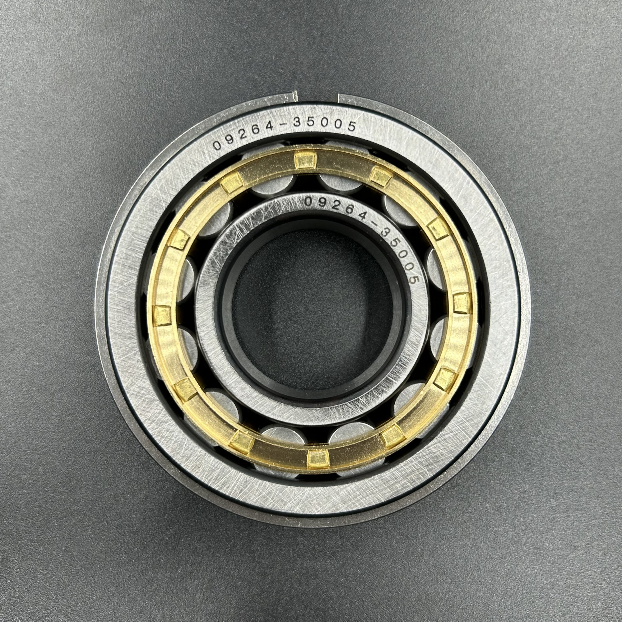 Подшипник роликовый Suzuki DT40 (09264-35L01) (35x80x21) (WUHU)