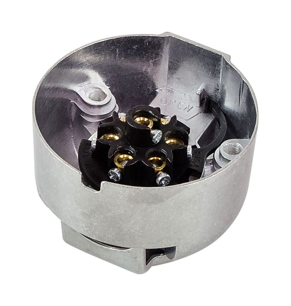 картинка Розетка для прицепа, металлический корпус, 7 контактов