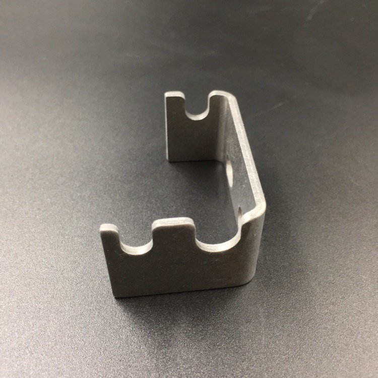 картинка Зажим тросов д/у Suzuki DT40 (Suzuki)