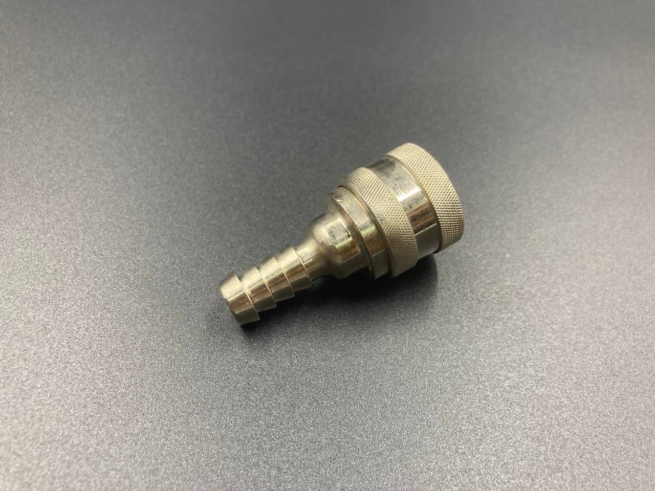 картинка Топливный коннектор Tohatsu 8-90,F6-18 (к баку) (Rubber)