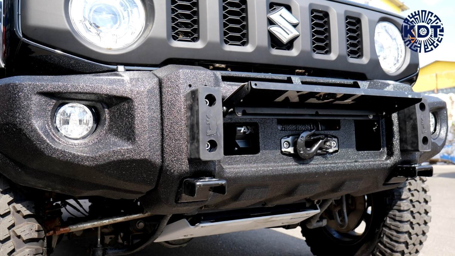 картинка Передний силовой бампер со скрытой установкой лебедки - Suzuki Jimny