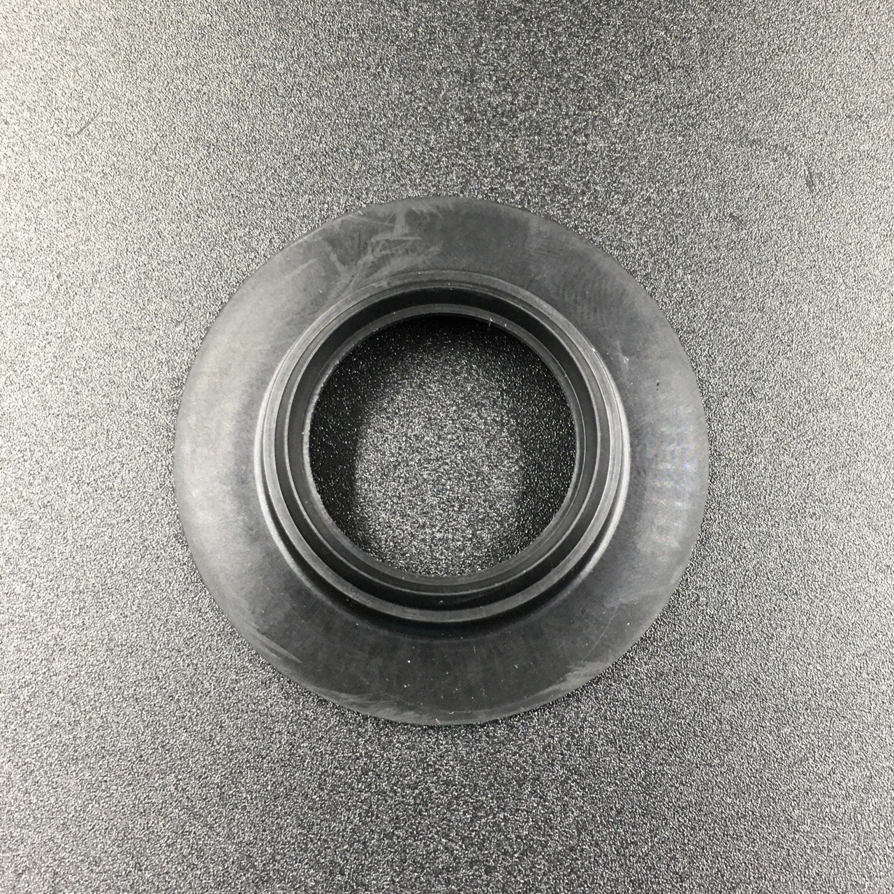 Крышка сальников торсионного вала Yamaha 115-250, F75-275 (Omax)