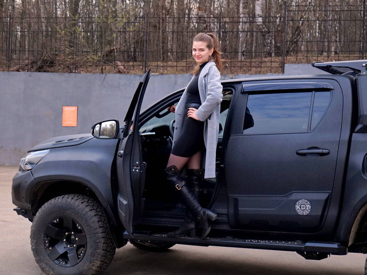 картинка Капот композитный Катран HILUX 2015