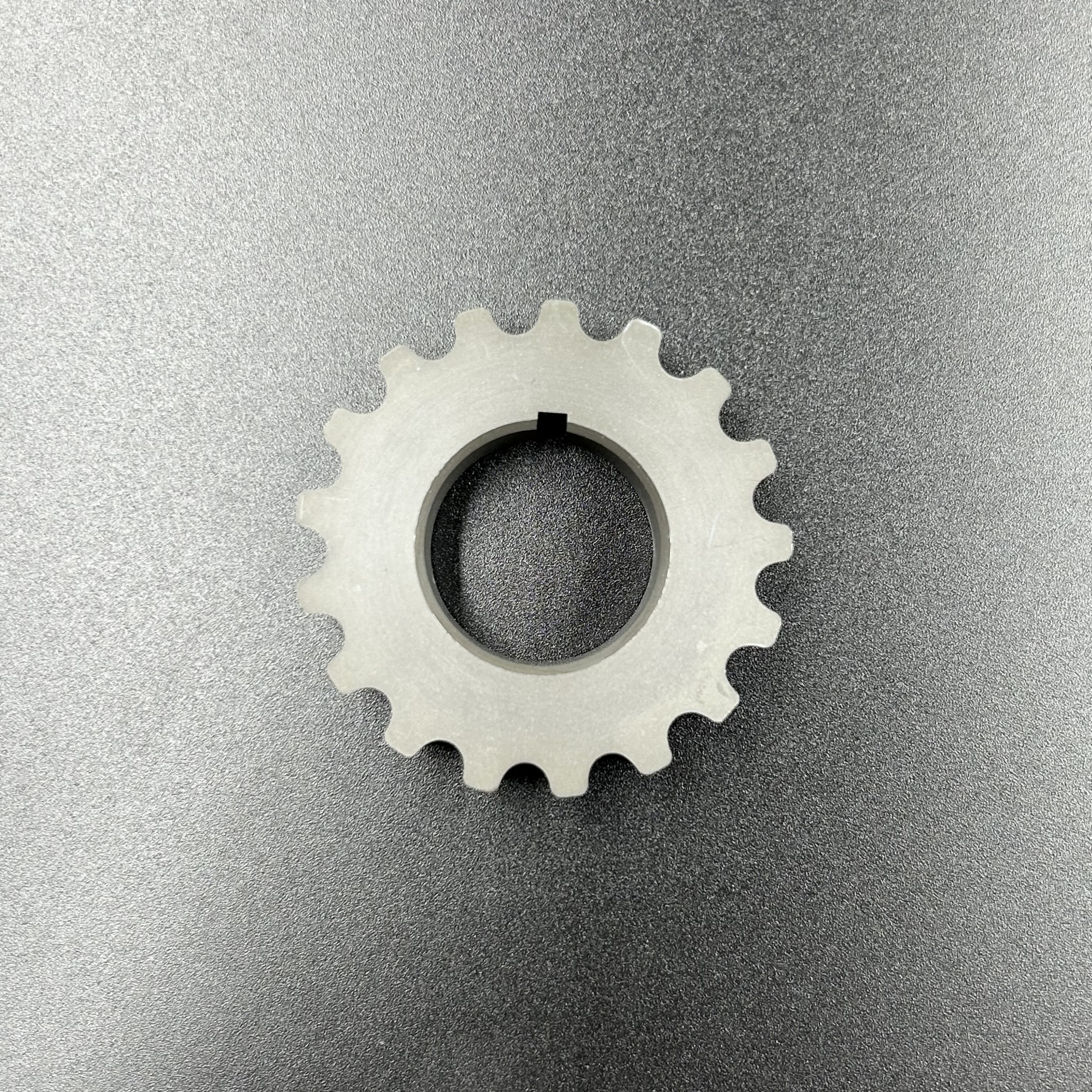 картинка Шестерня коленчатого вала Suzuki DF8-9.9A (Suzuki)