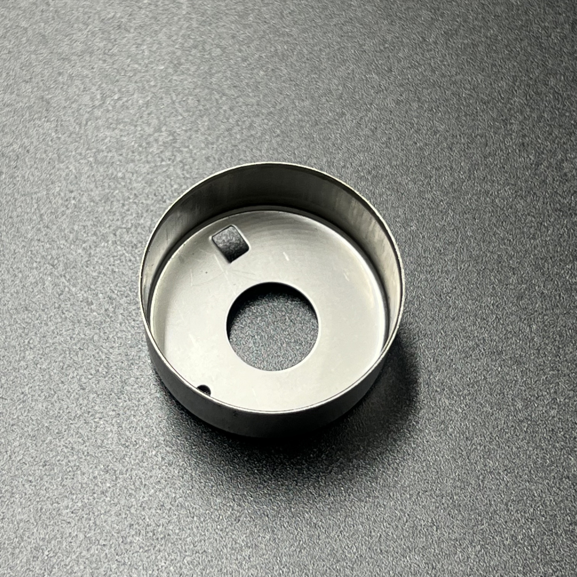 картинка Стакан помпы охлаждения Tohatsu 3.5 (Kacawa)