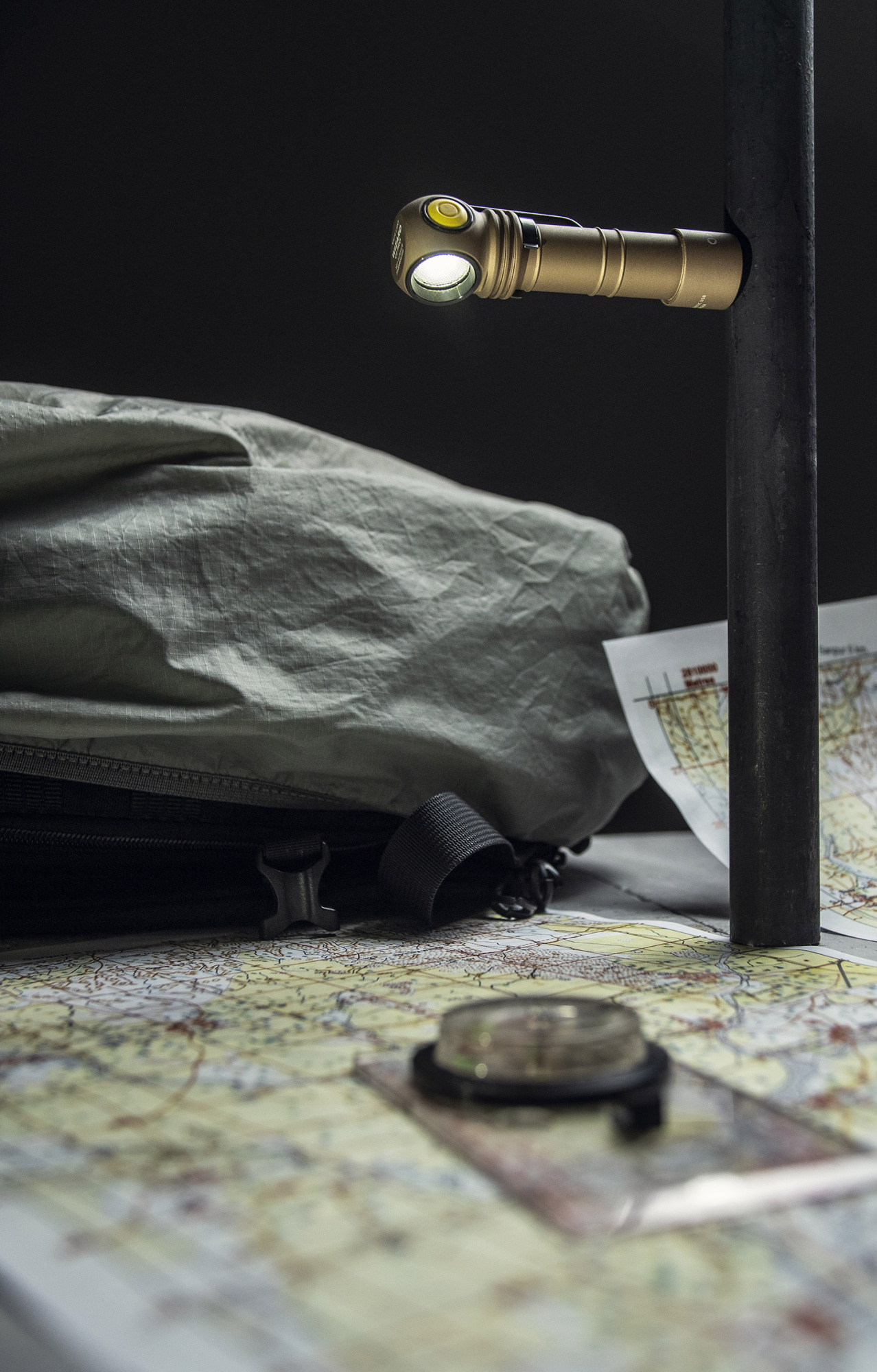 картинка Фонарь налобный Armytek Wizard C2 Pro White (Sand)