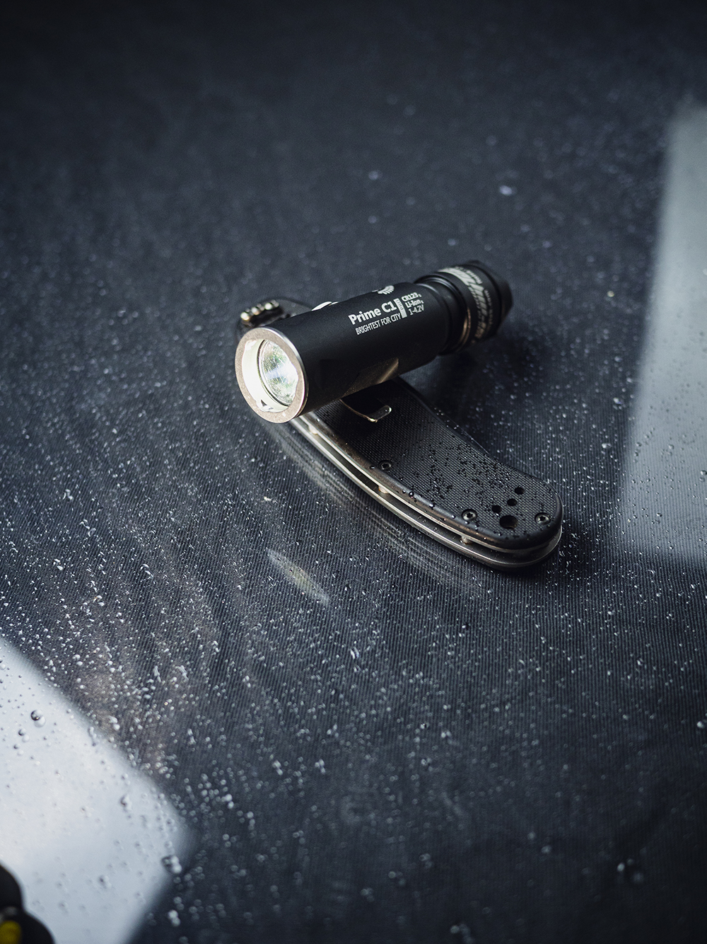 картинка Фонарь ARMYTEK Prime C1 Pro XP-L ТЕПЛЫЙ