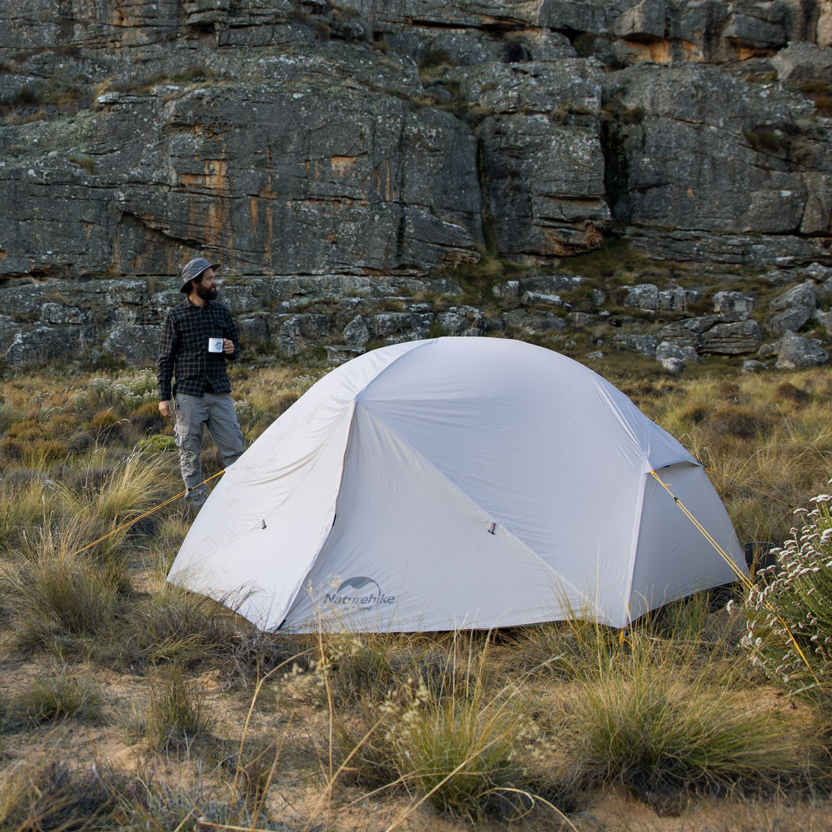 картинка Палатка Naturehike Mongar 2-местная, алюминиевый каркас, сверхлегкая, серая