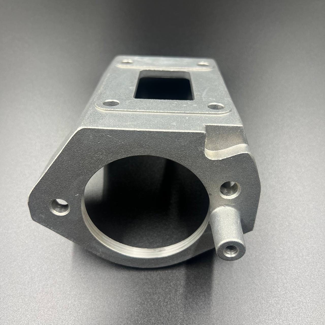 картинка Крепление электростартера Suzuki DT25-30 (Suzuki)