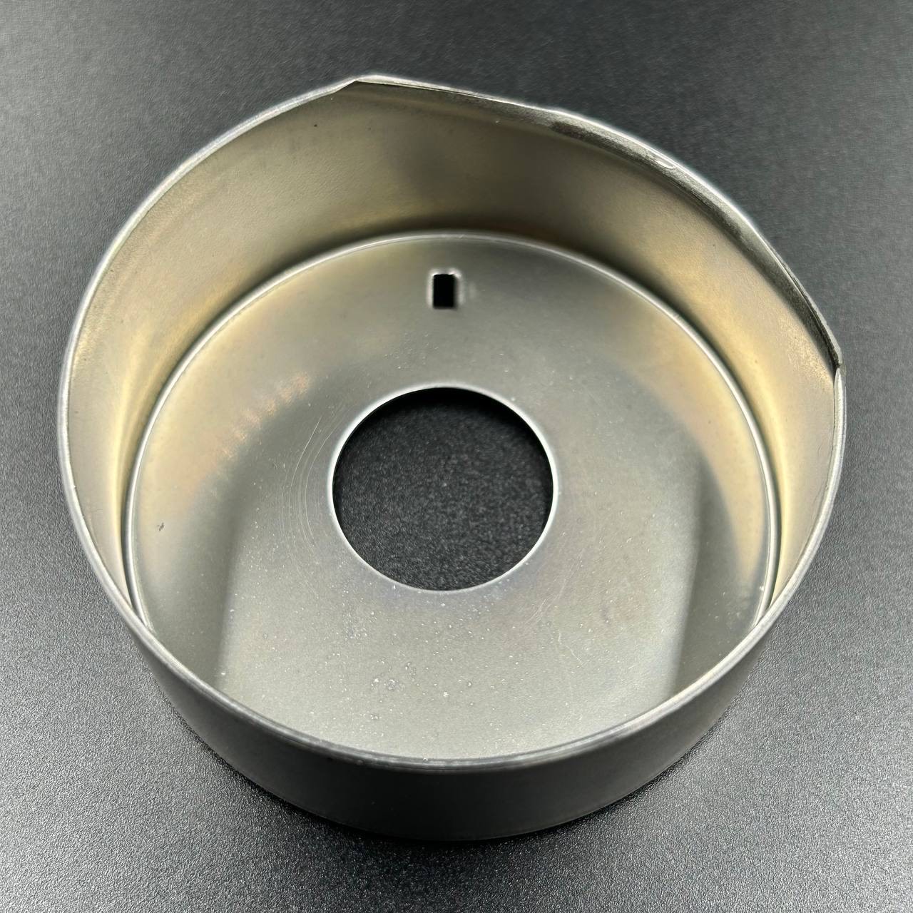 картинка Стакан помпы охлаждения Suzuki DF150-175, DF150-200(A) (Omax)