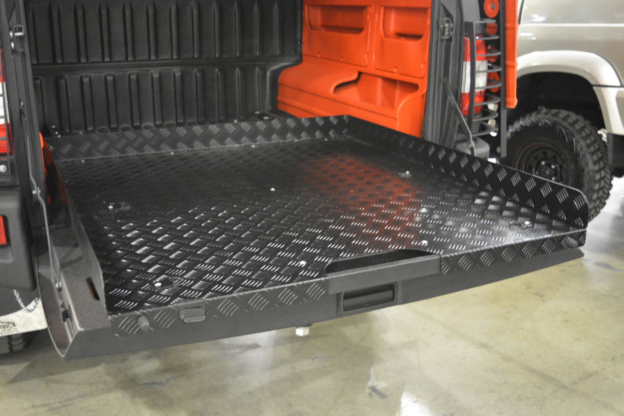 картинка Платформа грузовая выкатная UAZ Pickup (УАЗ Пикап) 2010- CSUAZ.03