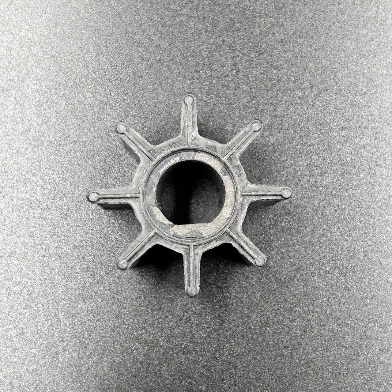 картинка Крыльчатка помпы охлаждения Honda BF5-10 (пластиковая втулка) (Kacawa)