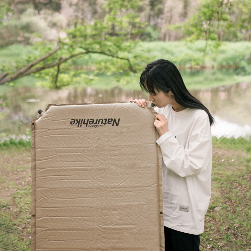 картинка Коврик самонадувной туристический Naturehike D03 Beige, 6927595793206