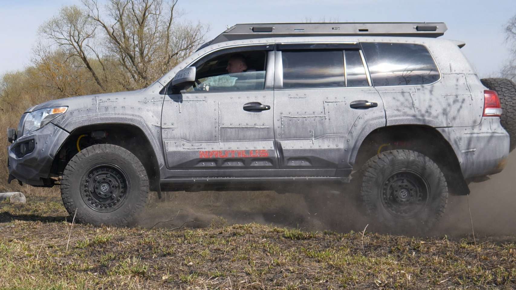 картинка Багажник-площадка алюминиевый (под канистры) - Toyota Land Cruiser 200