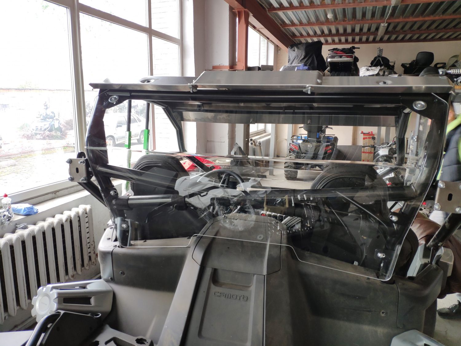 картинка Заднее стекло Z FORCE 1000 SPORT