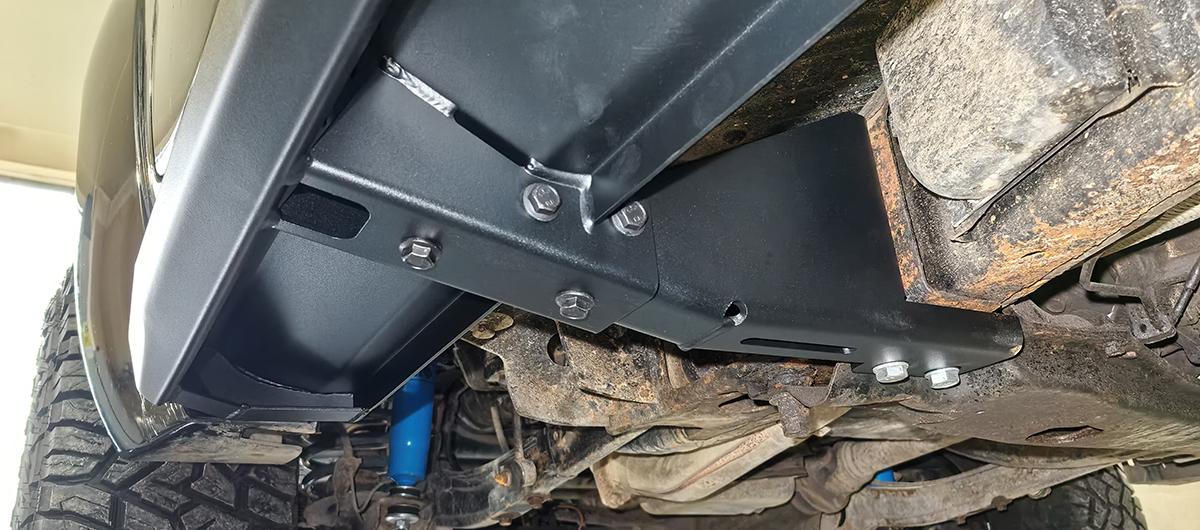 картинка Пороги Nissan Patrol Y61 2004+ (MКПП) РИФ силовые