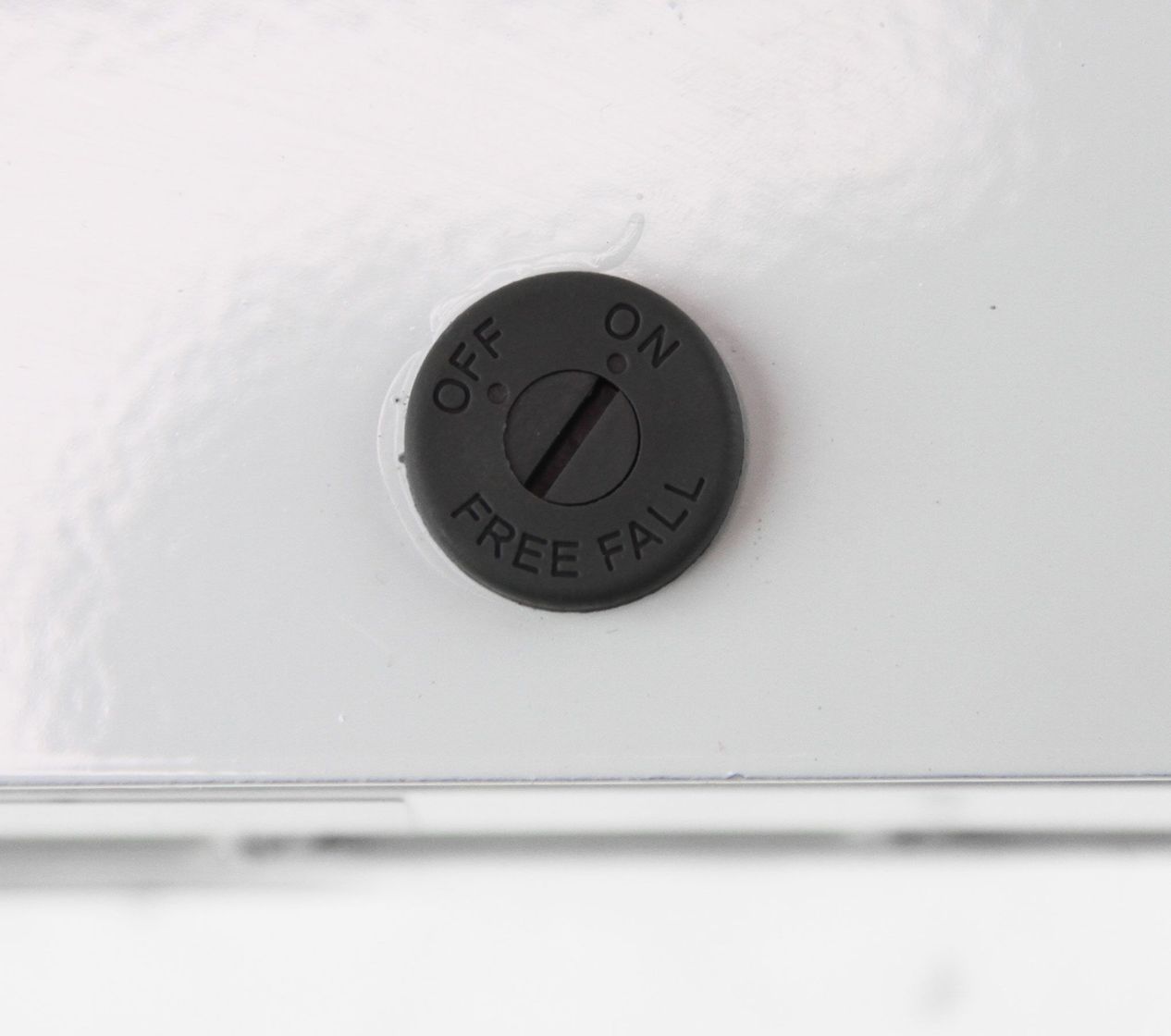 картинка Лебедка якорная South Pacific 710Fs горизонтальная, 700Вт, 12 В,