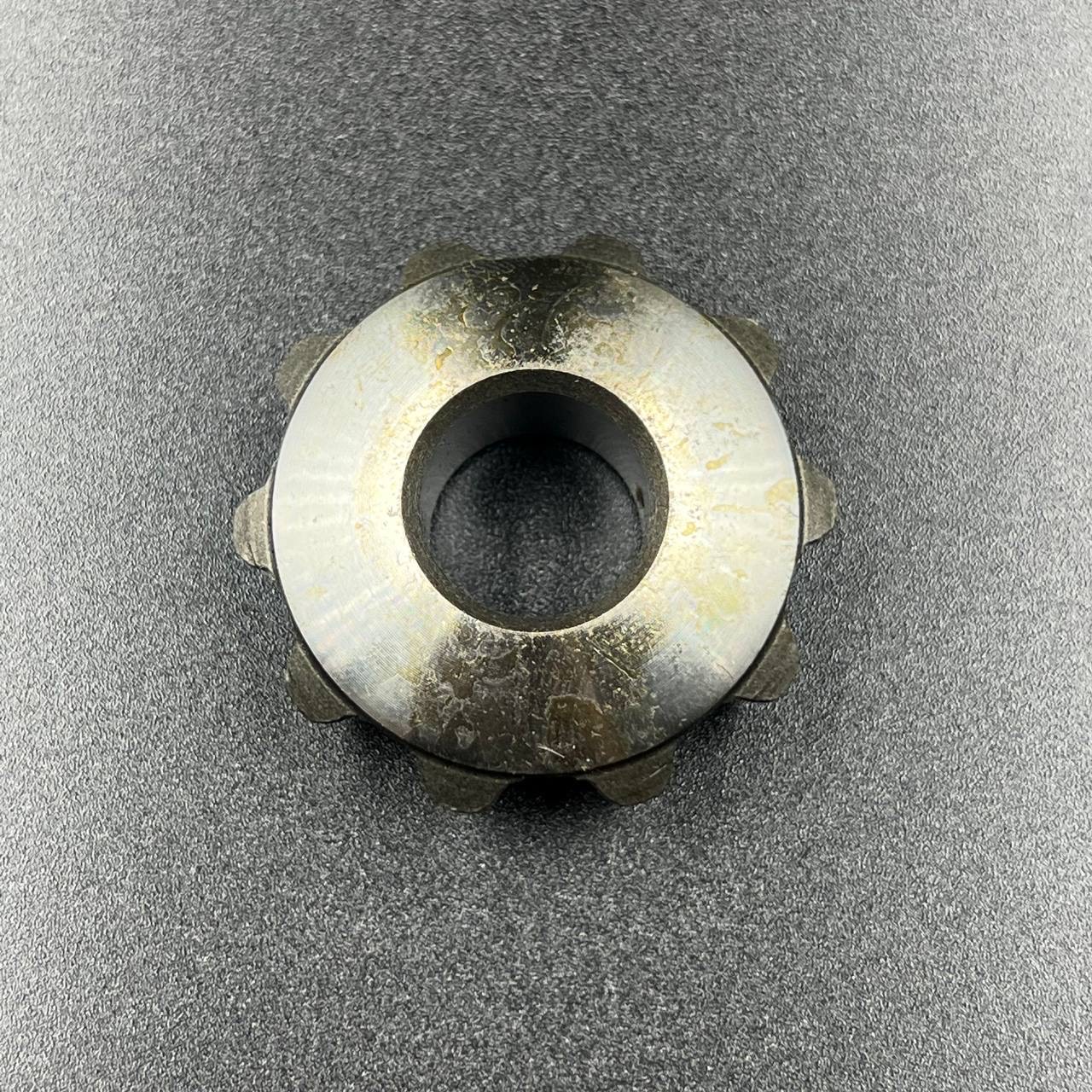 картинка Шестерня дифференциала переднего редуктора малая(сателлит) (ZIBO)