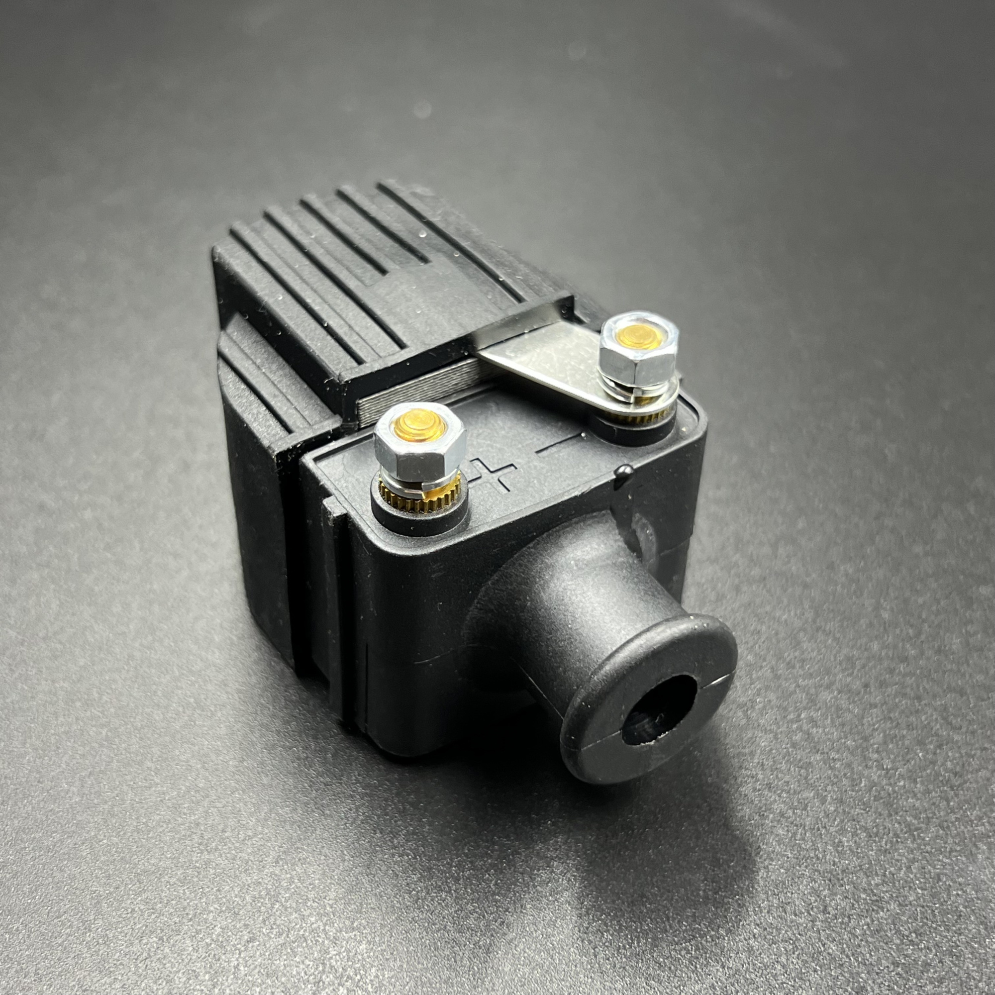 картинка Катушка зажигания Mercury 6-15HP  20-225HP (PREMARINE)