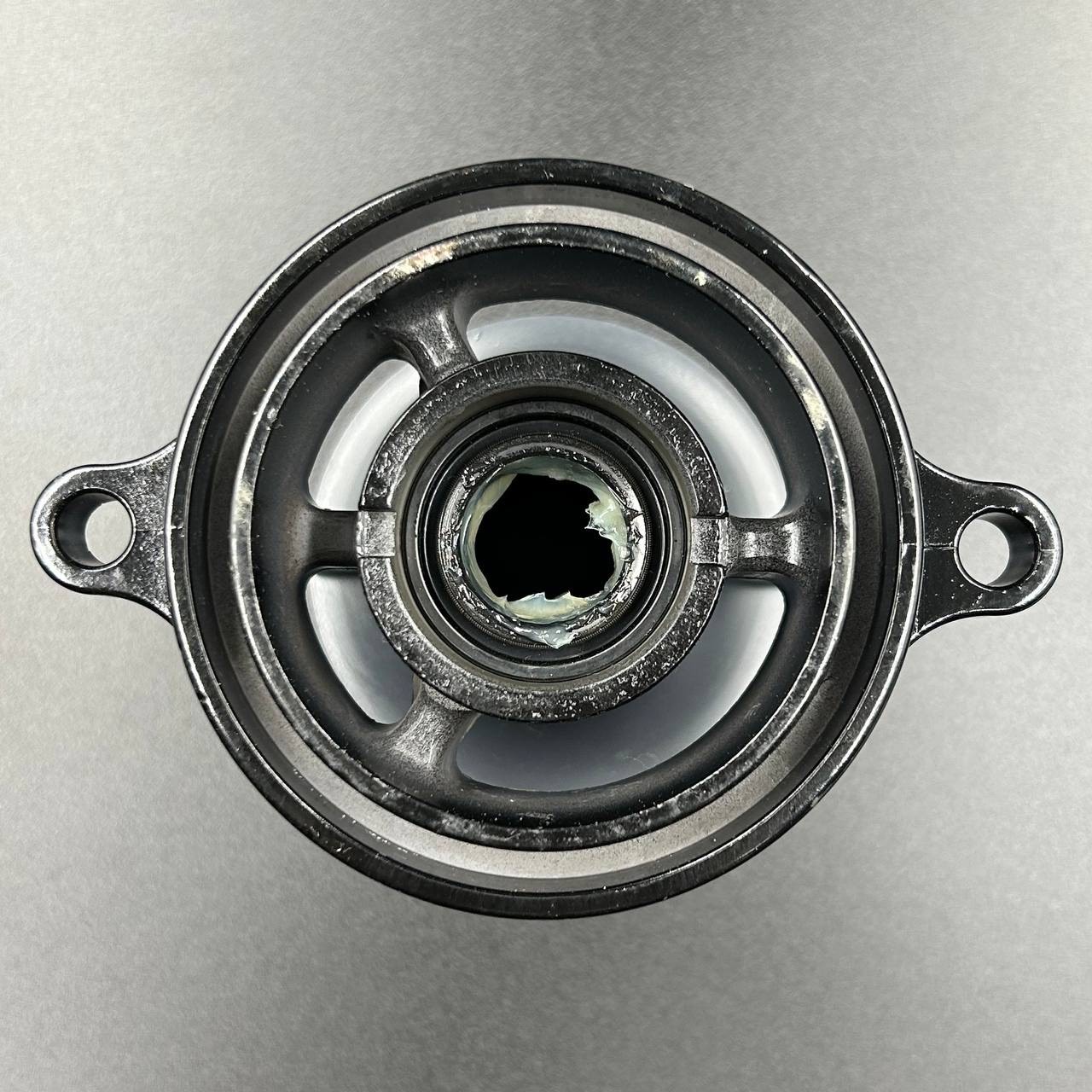 Обойма гребного вала Suzuki DT40, DF40-50, DF40-60(A) (Omax)