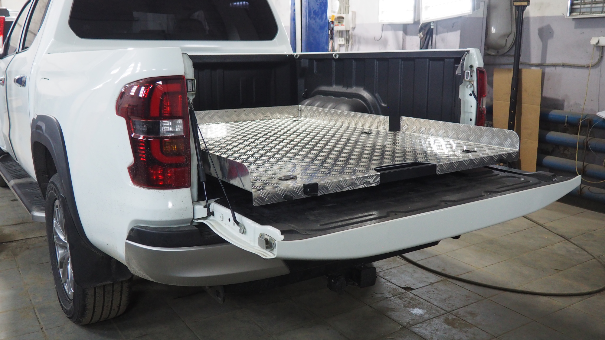 картинка Платформа выкатная Changan Hunter Plus (2022-) (УСТАНОВКА БЕЗ ВКЛАДЫША) АВС.CHHP.CS.27