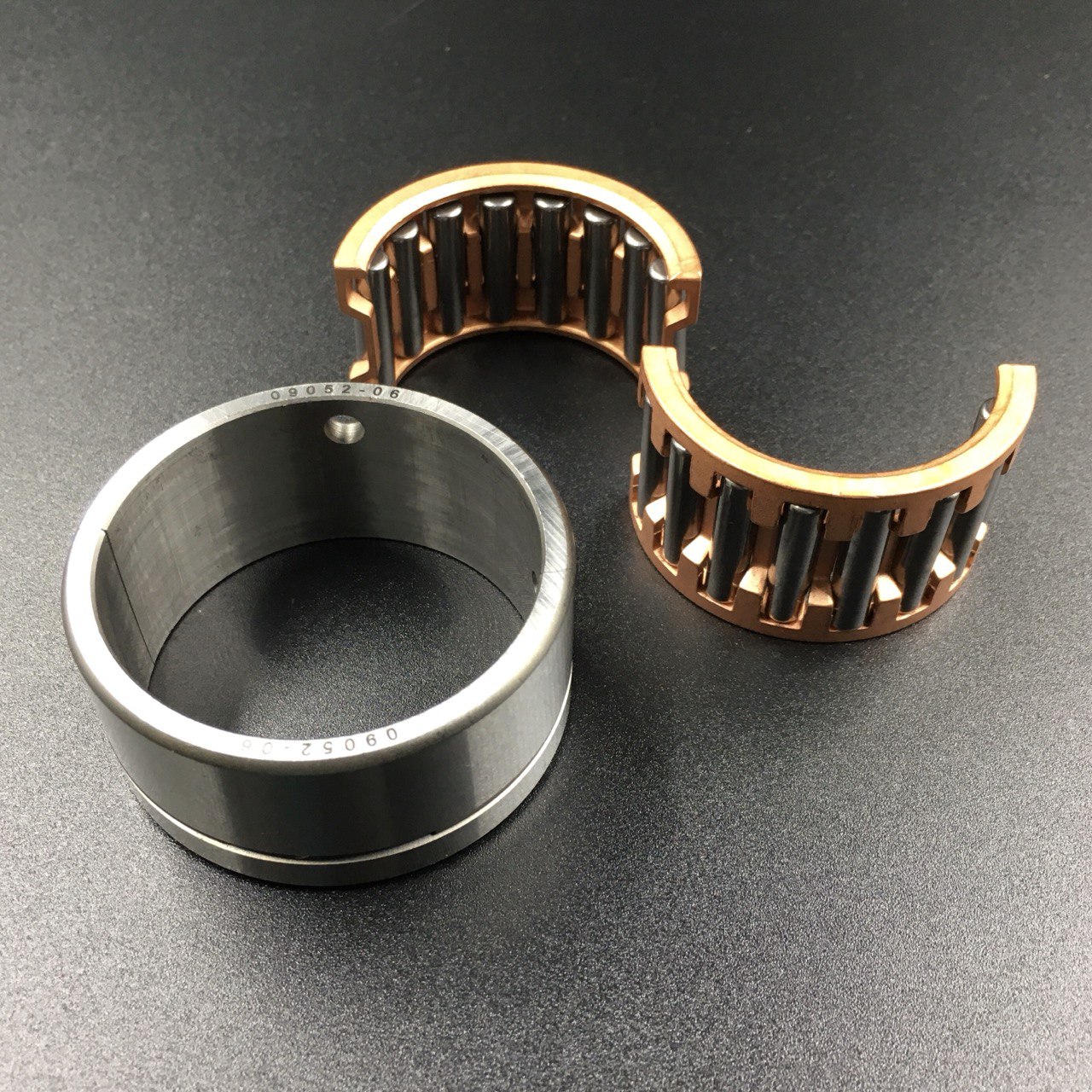 картинка Подшипник роликовый Yamaha 75-90 (36x52x24) (Omax)