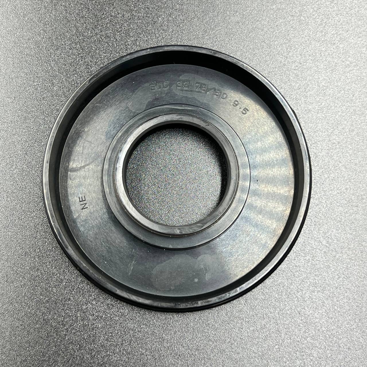 картинка Сальник коленвала снегоход Yamaha VK540 (93103-32095) (32x78x9.5) (Osaka)