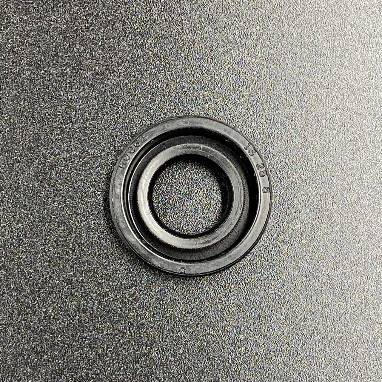 картинка Сальник Yamaha (93101-13018) (13x25x6) (Sinera)