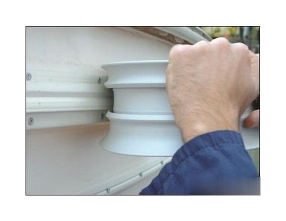 картинка Наружный профиль привального бруса ПВХ, бухта 24 м.