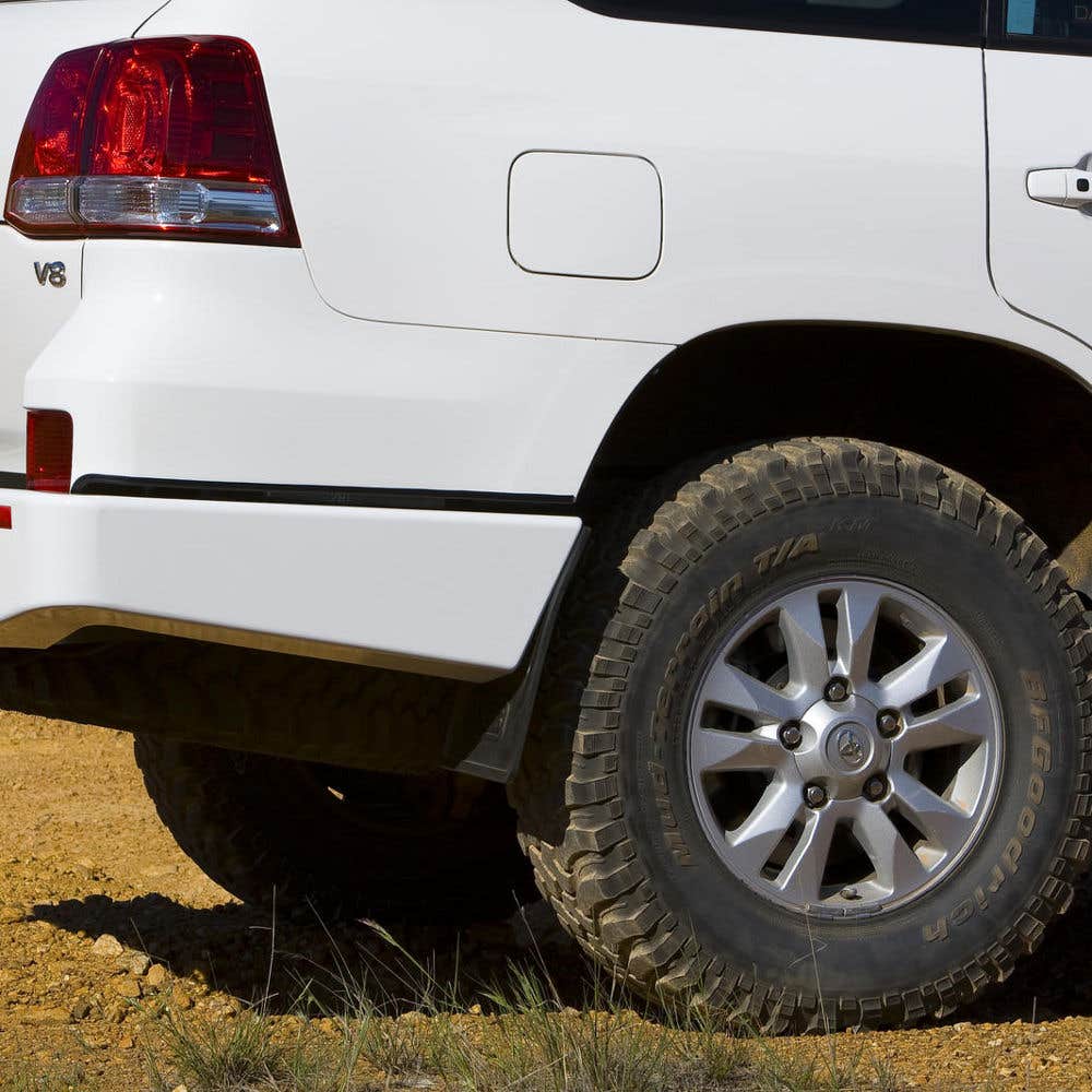 Бампер задний Toyota Land Cruser 200 ARB