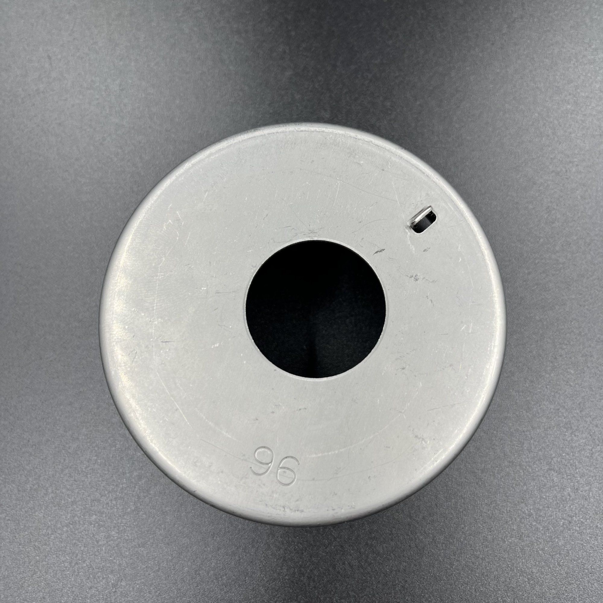 картинка Стакан помпы охлаждения Suzuki DF150-175, DF150-200(A) (Suzuki)