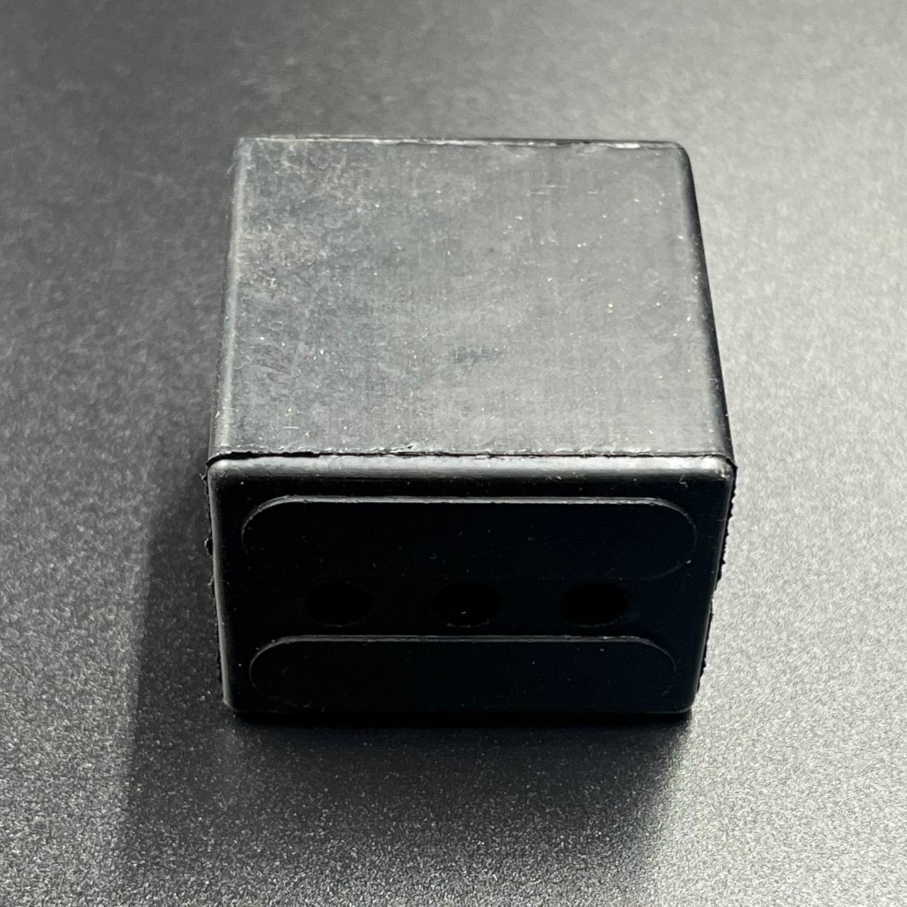 картинка Подушка крепления двигателя боковая Yamaha 25-30 (YUELANG)