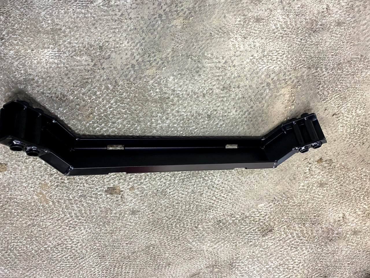 картинка Тюнинговая траверса для Suzuki Jimny