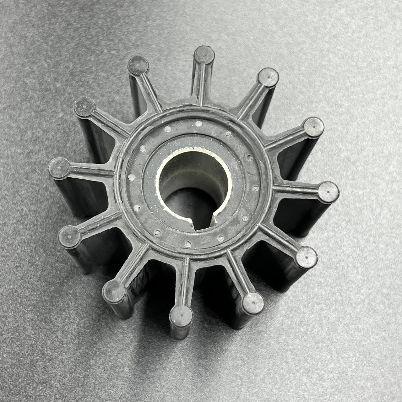 картинка Крыльчатка помпы охлаждения VOLVO-PENTA/YAMAHA (835874) (Kacawa)