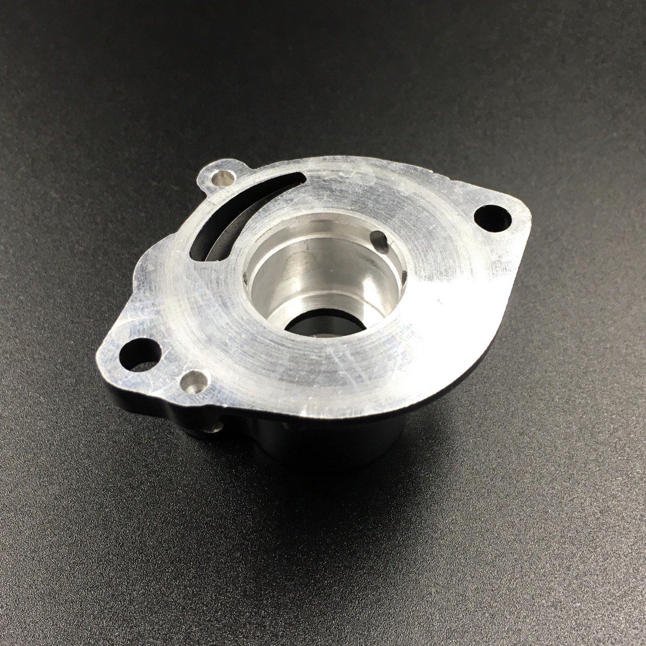 картинка Корпус помпы охлаждения Yamaha 2 (PREMARINE)