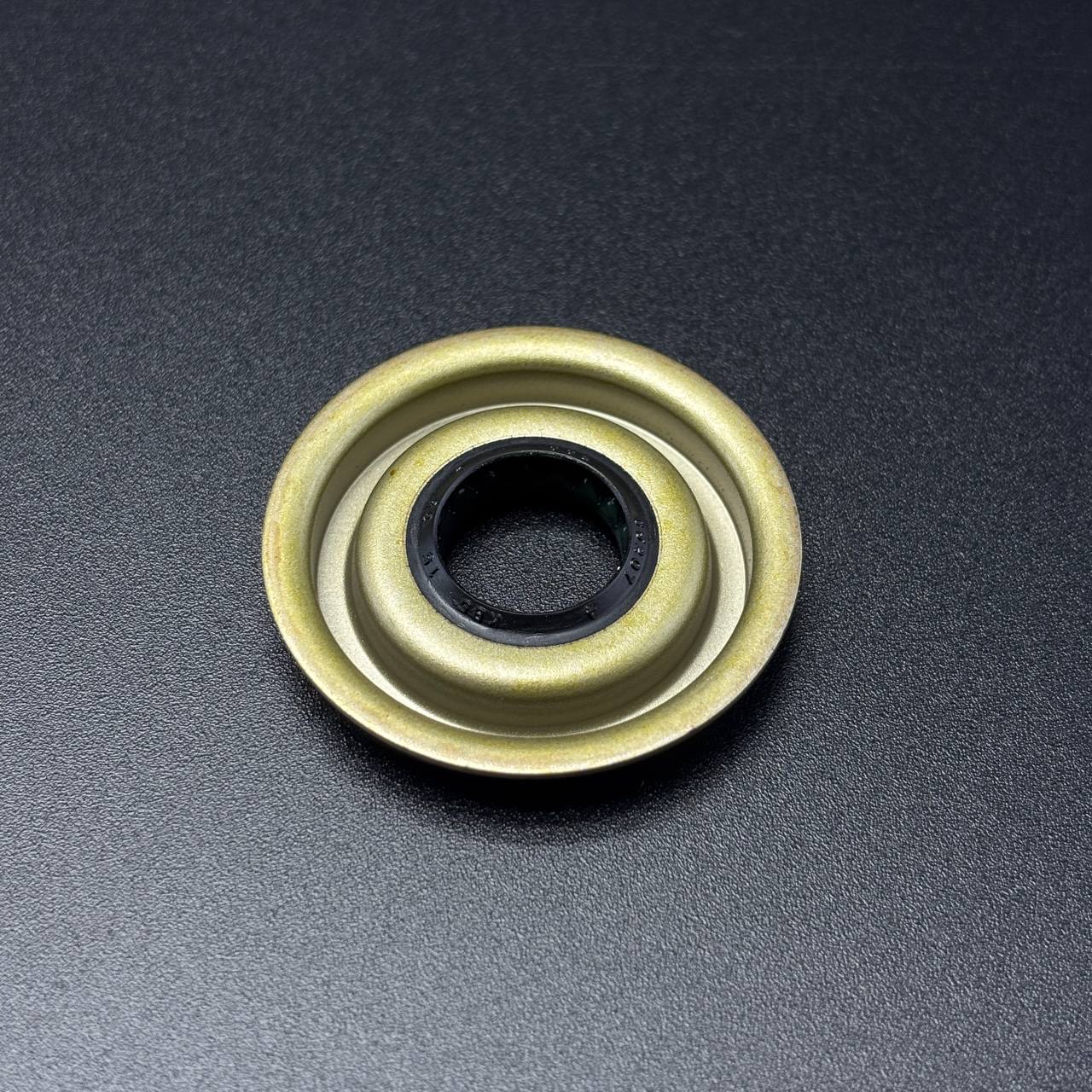 картинка Сальник Mercruiser(26-862040)(Quicksilver)