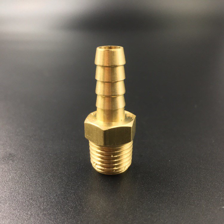 картинка Коннектор топливный в бак (елочка) (Omax)