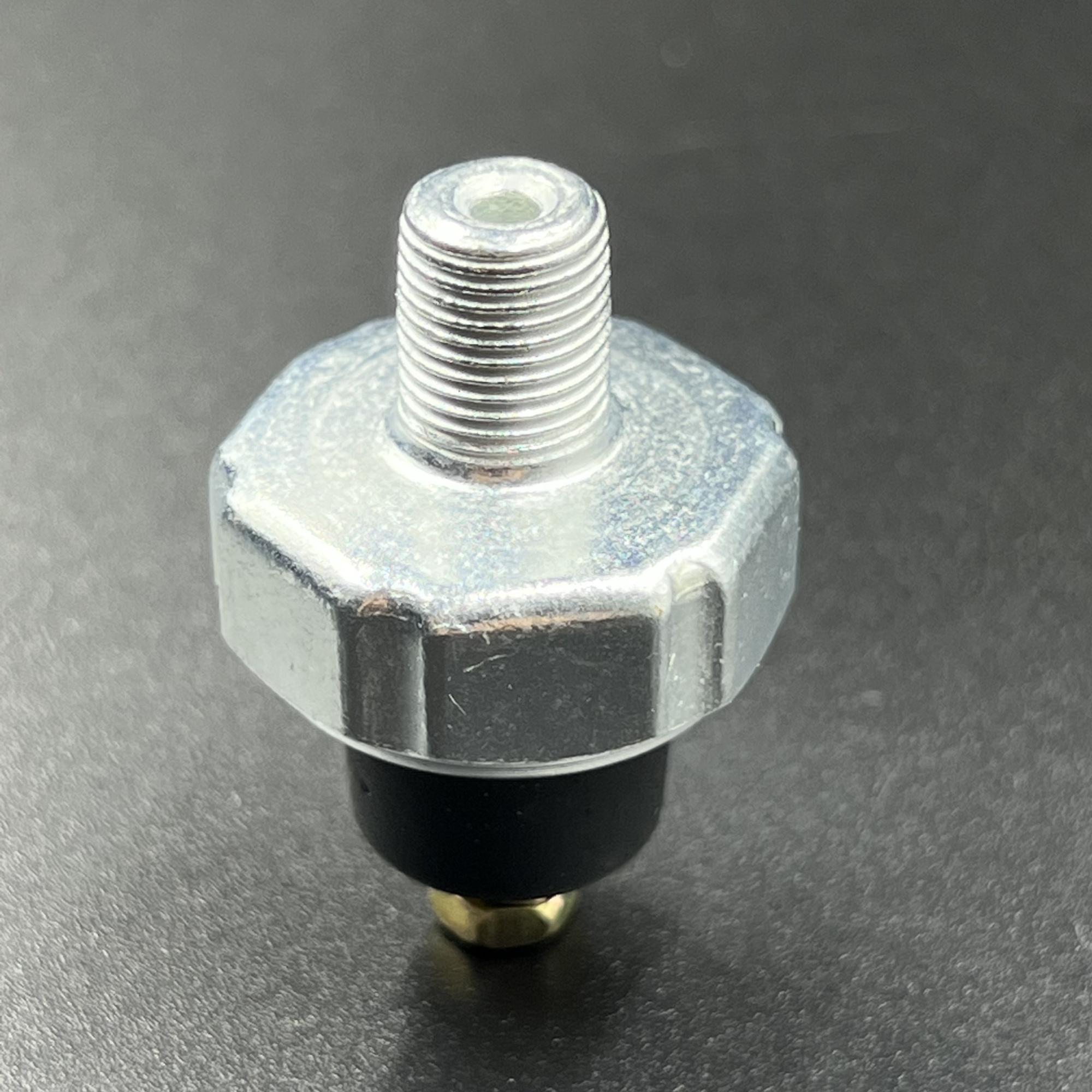 картинка Датчик давления масла Suzuki DF40-300, DF40-350(A) (PREMARINE)