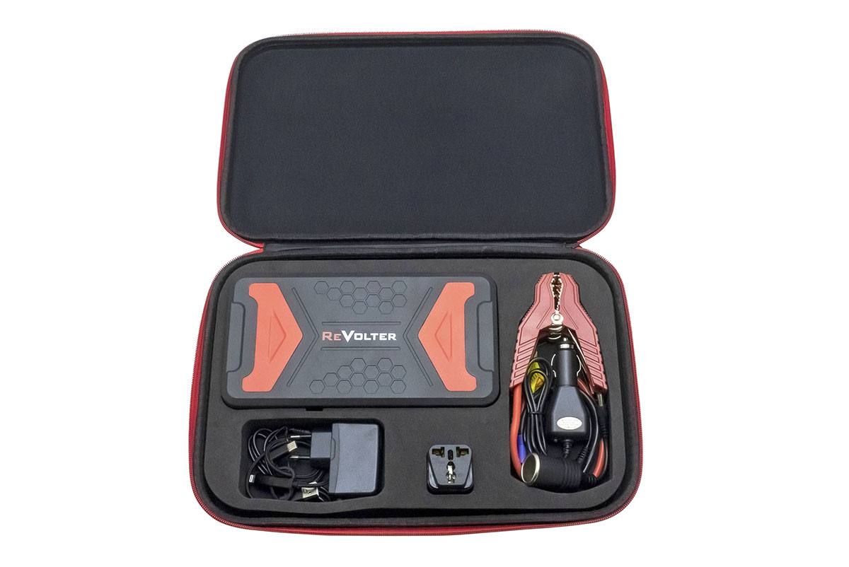 картинка Устройство пуско-зарядное портативное ReVolter VOYAGE 12V 16000 mAh