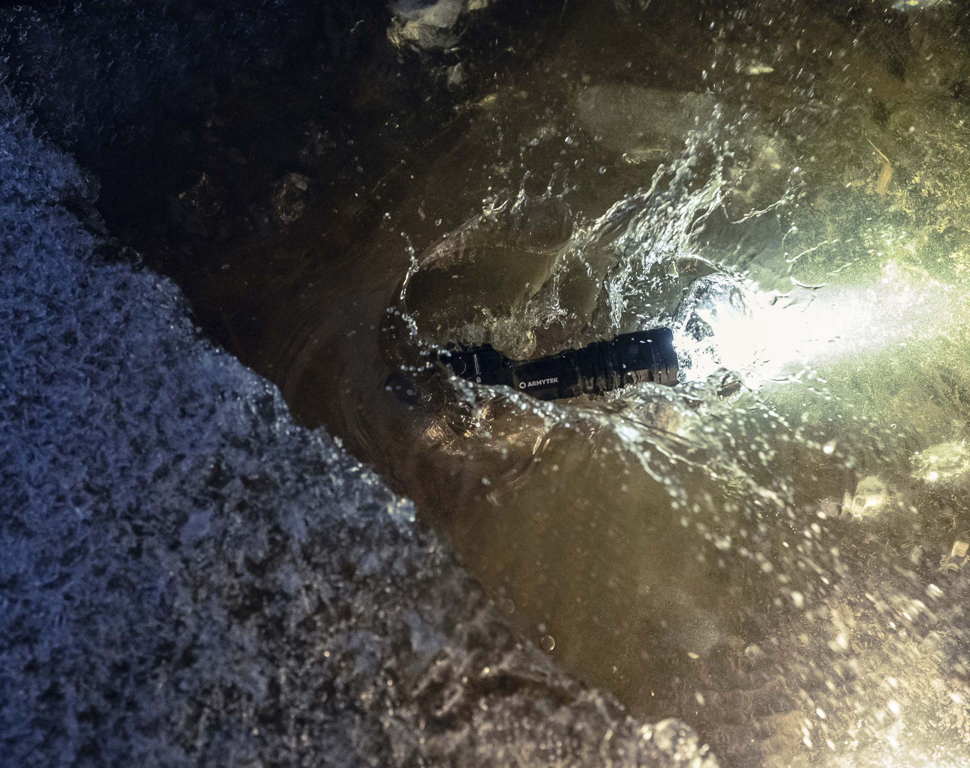 картинка Фонарь подствольный Armytek Parma C2 Pro