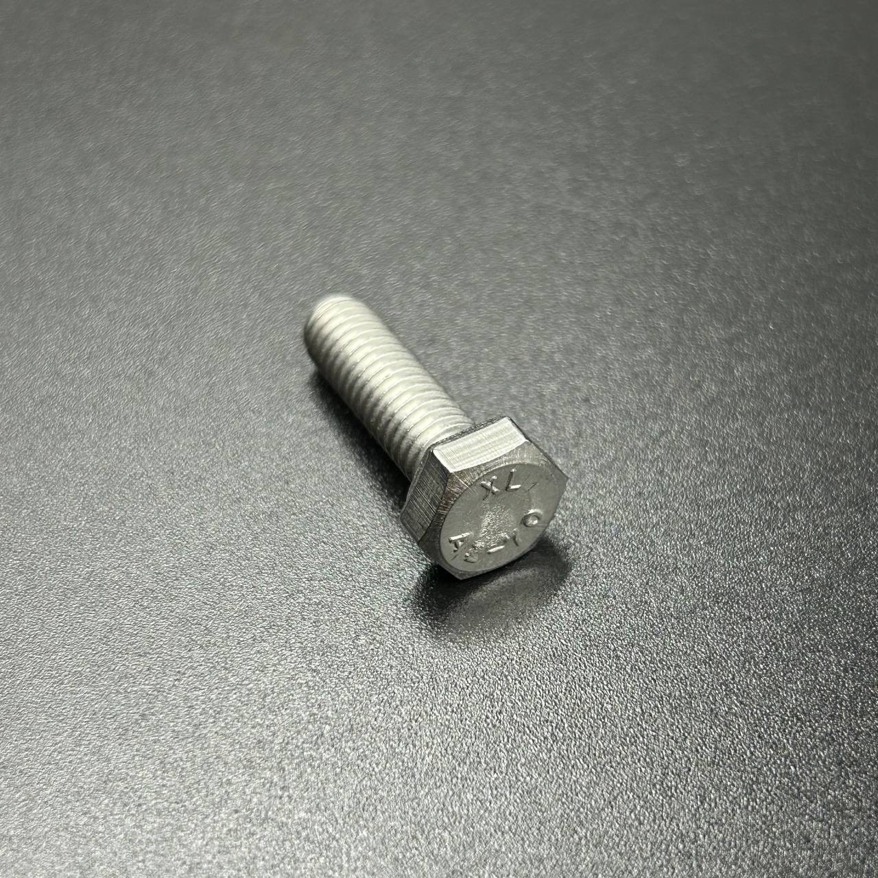 картинка Болт M6x20 Yamaha (97595-06520;T30-14035) (YUELANG)
