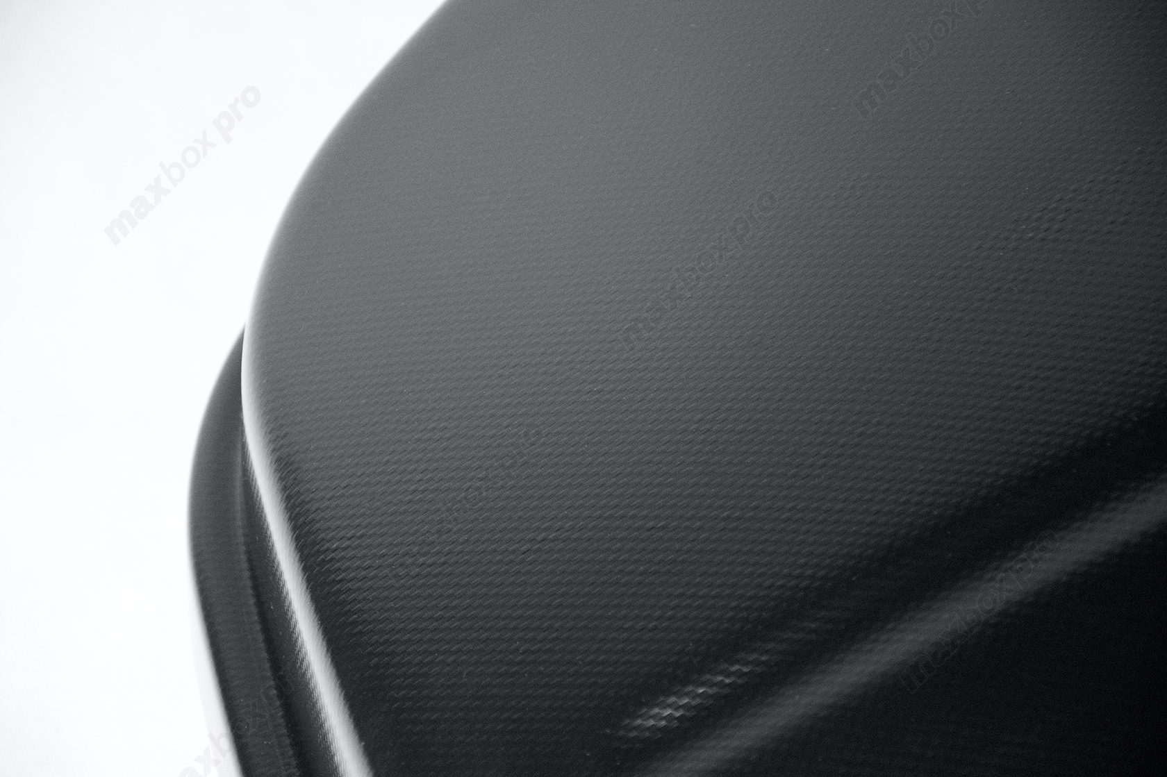 картинка Автобокс MaxBox PRO 460 (средний) карбон черный