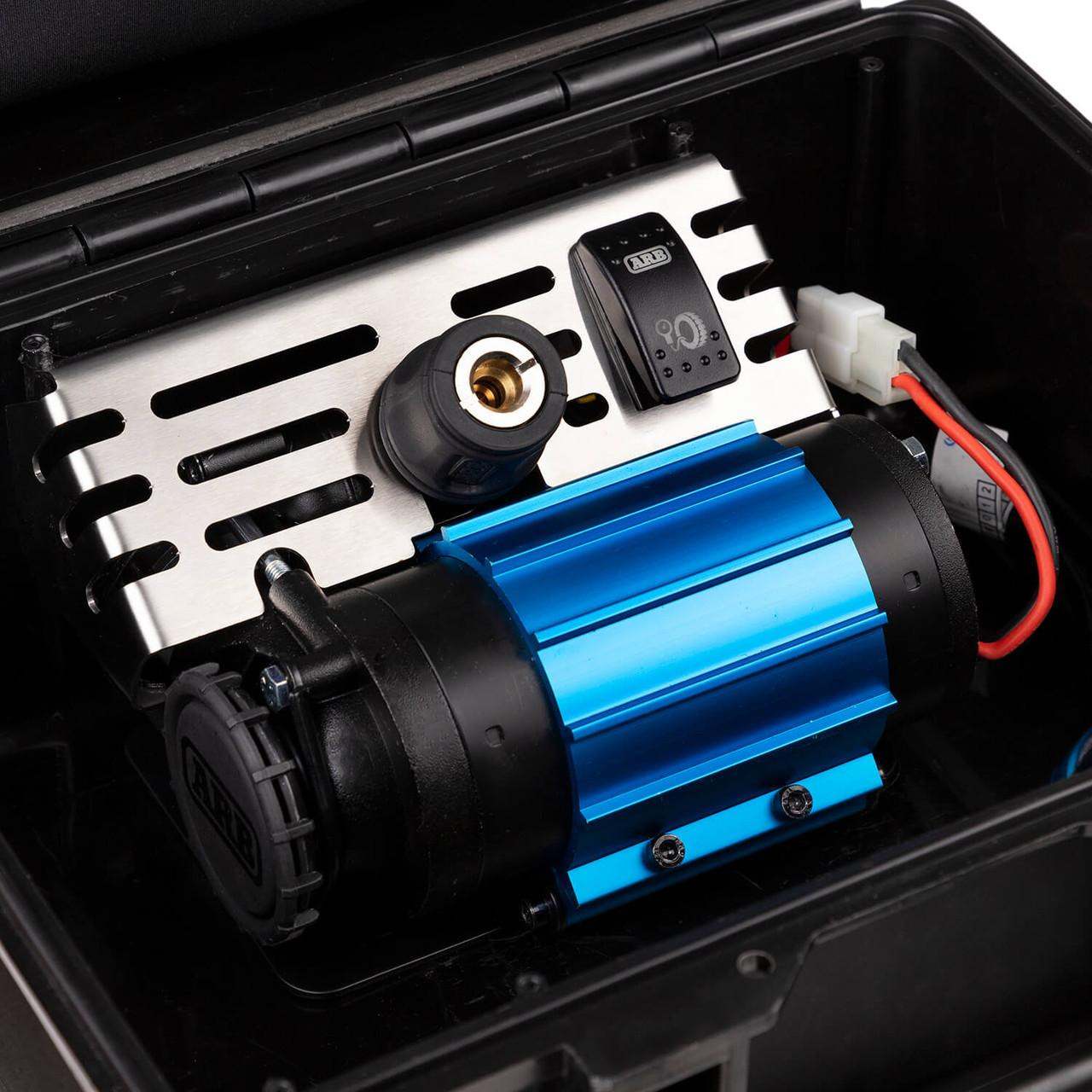 Компрессор автомобильный ARB Brushed портативный 12V 100 PSI IP55 в ке