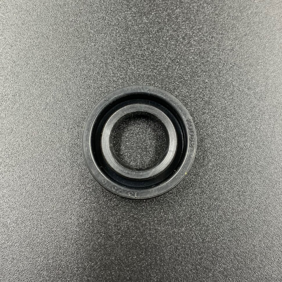 картинка Сальник Yamaha (93101-13M27) (13x25x6) (Omax)