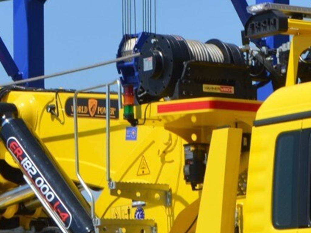 картинка Гидравлическая лебедка Hammer Winch HMW 20.0 с пневмосцеплением, пневматическим тросоукладчиком